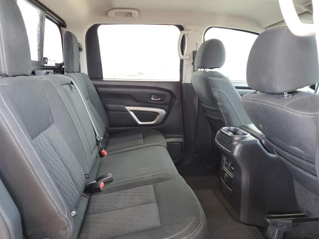 1N6AA1E62JN503003 Nissan TITAN SV