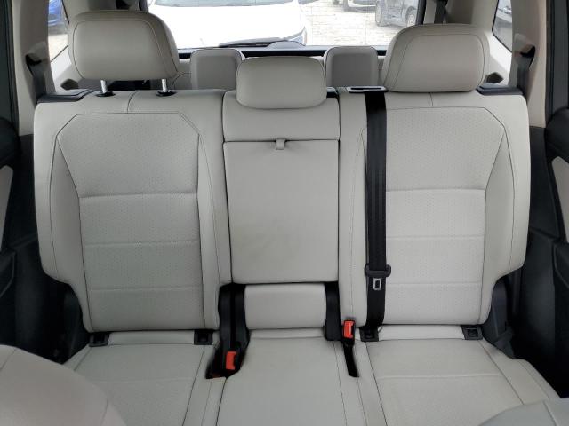3VV3B7AX5KM077671 Volkswagen TIGUAN SE