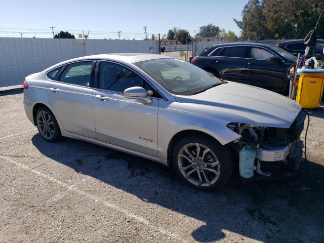 3FA6P0RU5KR235580 Ford Fusion Titanium