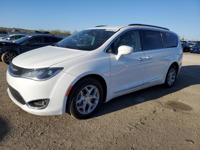 Auction sale of the 2017 Chrysler Pacifica Touring L, vin: 2C4RC1BG0HR810003, lot number: 49492434