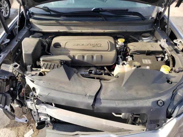 1C4PJLCB6KD327105 Jeep Cherokee Latitude