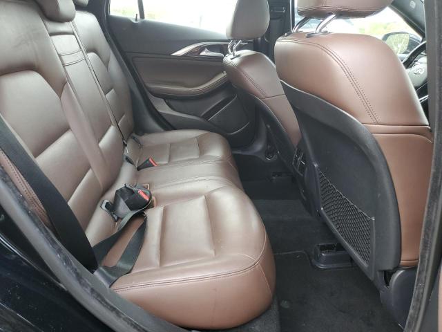SJKCH5CR8HA029889 Infiniti QX30 BASE