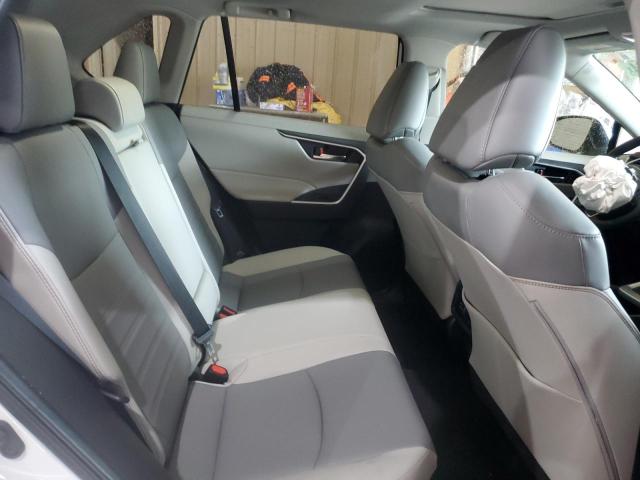 JTMB6RFV9PD086118 Toyota RAV4 XLE P