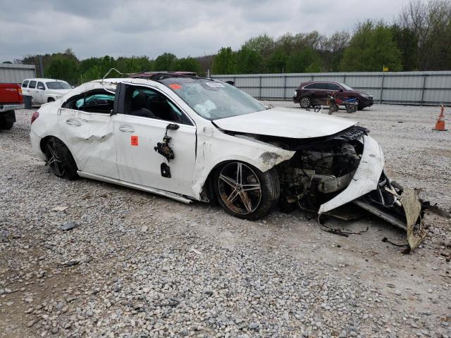 WDD3G4EB5KW015044 Mercedes-Benz A 220