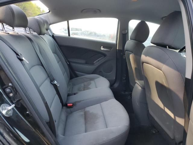 3KPFK4A71JE229268 KIA FORTE LX