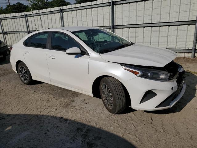 3KPF24AD9RE728966 KIA FORTE LX