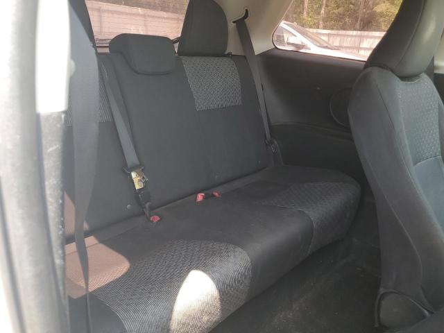 VNKJTUD32FA024284 Toyota Yaris