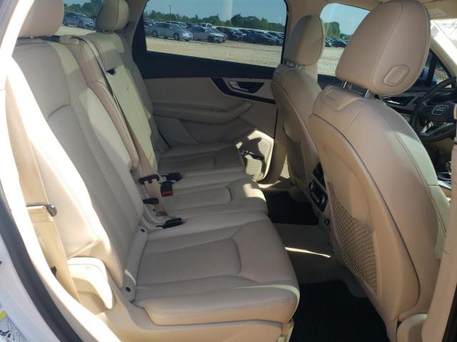 WA1LHAF75KD048695 Audi Q7 Premium Plus