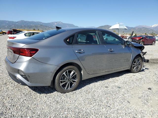 3KPF24AD9PE577091 KIA FORTE LX