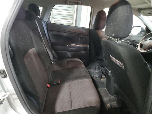 JA4AP3AU1JZ033132 Mitsubishi Outlander Sport Es