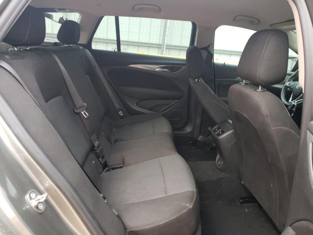 W04GU8SX5K1009215 Buick Regal Tourx Preferred