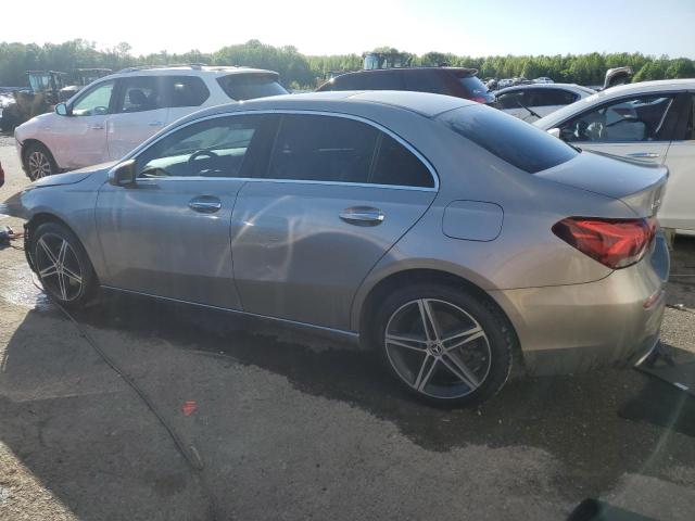 WDD3G4EB1KW002050 Mercedes-Benz A 220