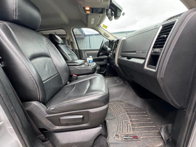 1C6RR7LM1JS227330 RAM 1500 Slt