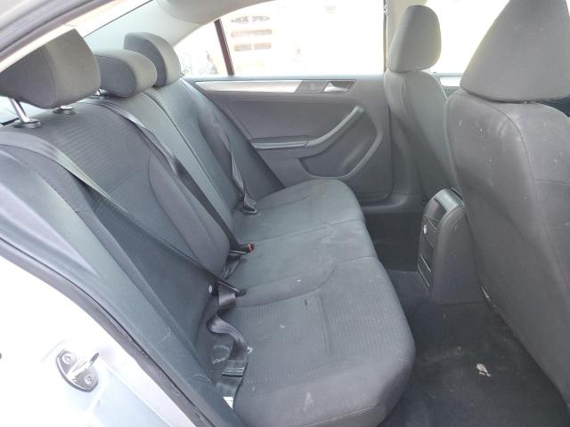 3VWD67AJ1GM291256 Volkswagen JETTA SE
