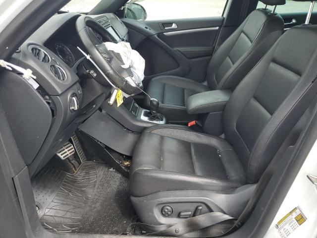 WVGAV7AX8GW025886 Volkswagen TIGUAN S