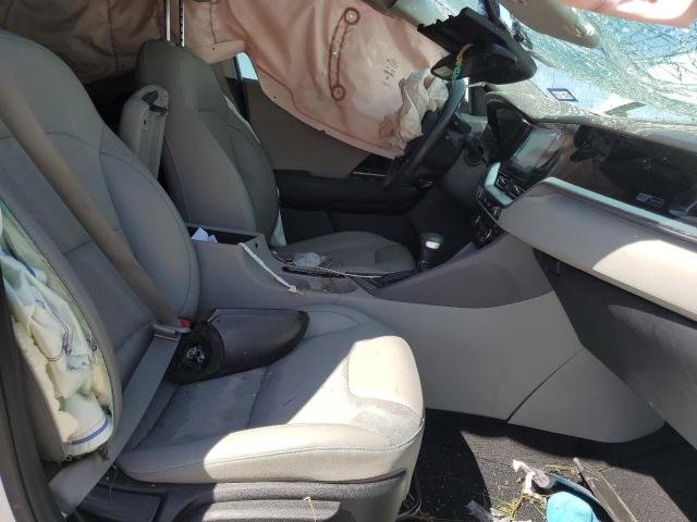 KNDCB3LC9N5524577 KIA NIRO LX