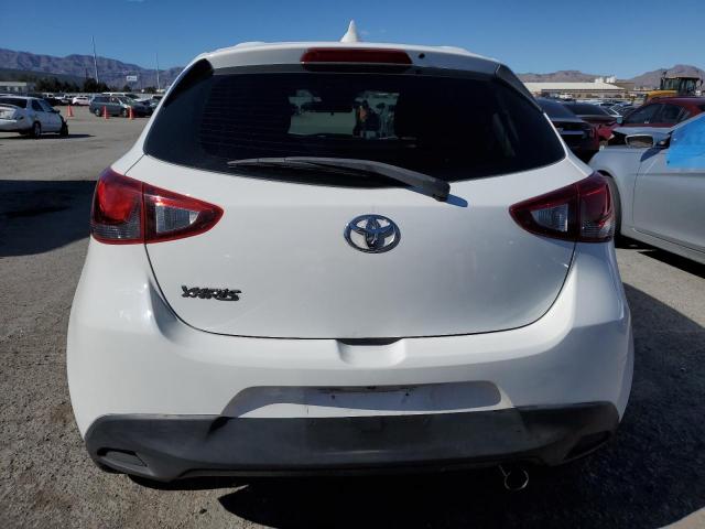 3MYDLBJV2LY703237 Toyota YARIS LE