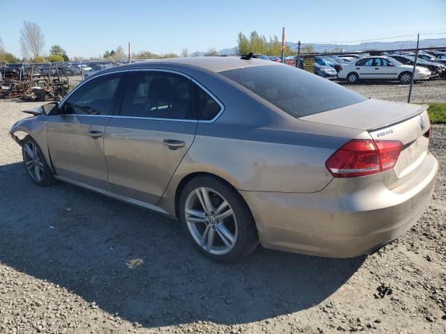 1VWBV7A38FC050533 Volkswagen PASSAT SE