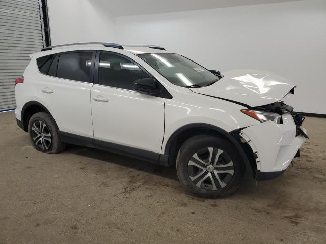 JTMZFREV1JJ179336 Toyota RAV4 LE