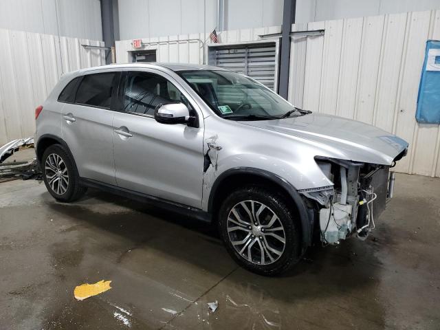 JA4AP3AU1JZ033132 Mitsubishi Outlander Sport Es