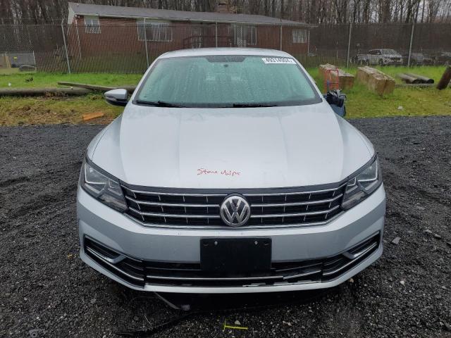 1VWAA7A38JC051164 Volkswagen PASSAT S