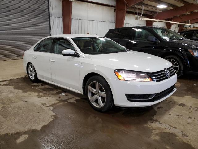 1VWAT7A3XEC037718 Volkswagen PASSAT S