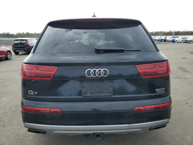 WA1LAAF76JD037675 Audi Q7 Premium Plus