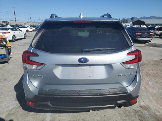 JF2SKAJC4LH553162 Subaru Forester Premium
