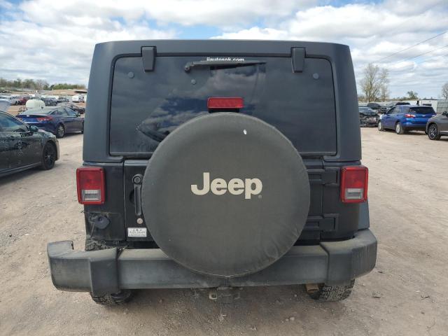 1C4BJWDG8GL348525 Jeep Wrangler Unlimited Sport