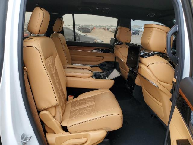 1C4SJVGJ2NS215165 Jeep Grand Wagoneer Series Iii
