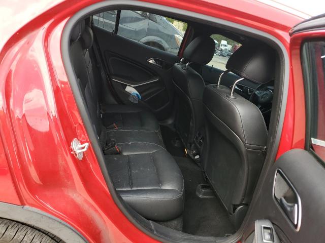WDCTG4EB7JJ368921 Mercedes-Benz GLA 250