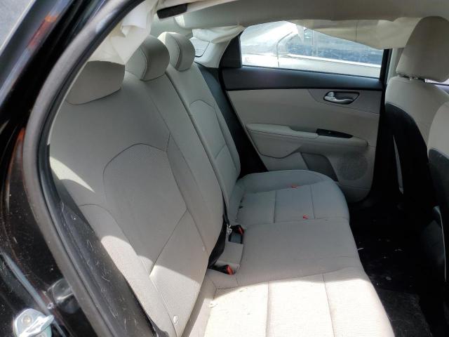3KPF24AD4KE060130 KIA FORTE FE