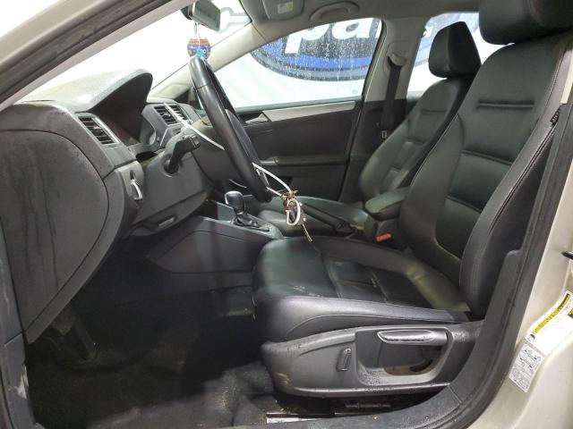 3VWD17AJ2EM336880 Volkswagen JETTA SE