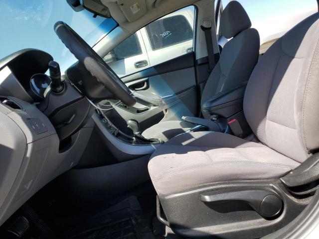 5NPDH4AE6GH700825 Hyundai ELANTRA SE