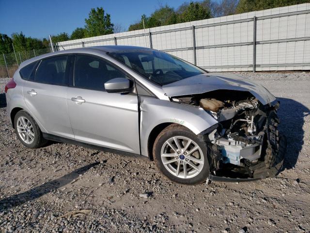 1FADP3K26JL256128 Ford FOCUS SE