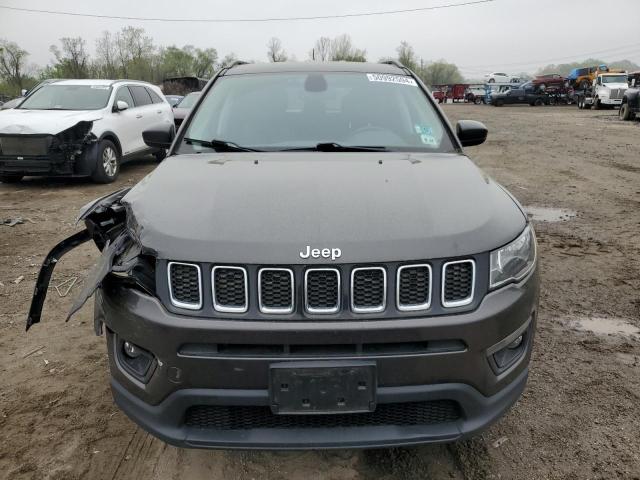 3C4NJDBB3KT812777 Jeep Compass Latitude