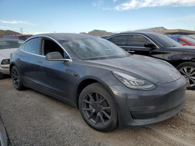 5YJ3E1EAXJF046122 Tesla MODEL 3