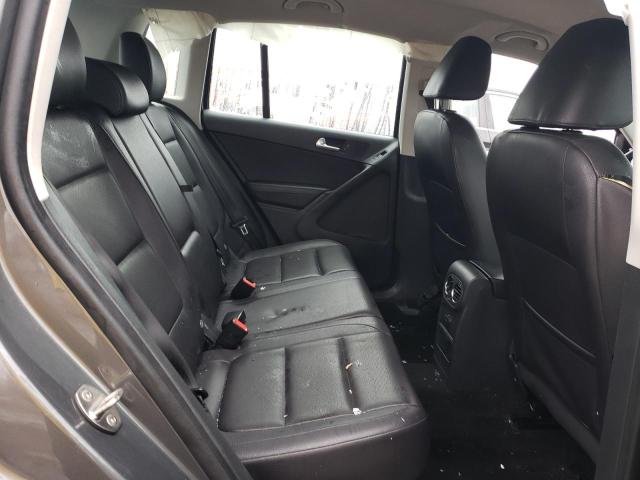 WVGAV7AX3GW614585 Volkswagen TIGUAN S
