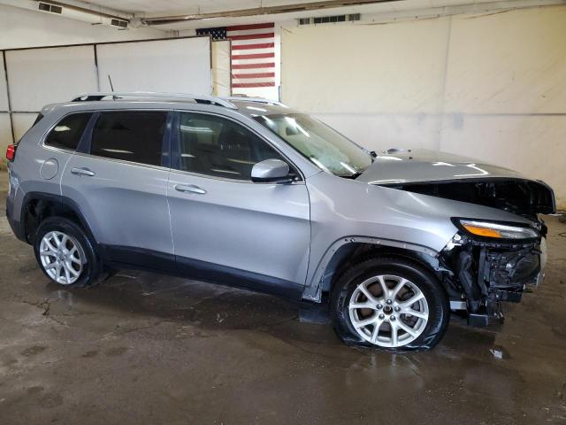 1C4PJMCS5GW334466 Jeep Cherokee Latitude