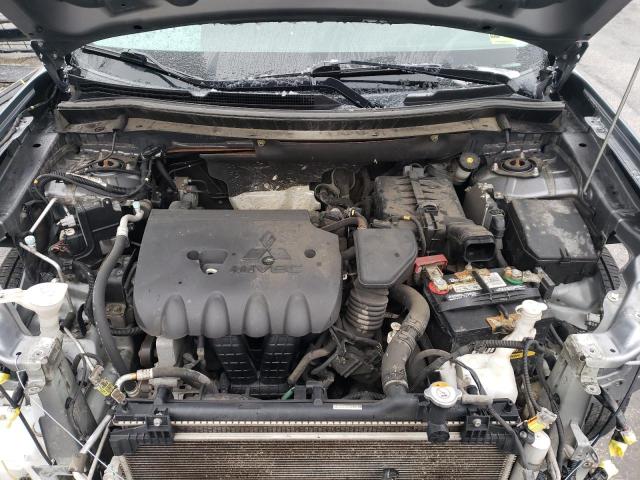 JA4AZ3A33GZ038844 Mitsubishi Outlander Se