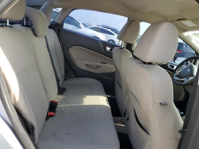 3FADP4BJ0FM158392 Ford FIESTA SE