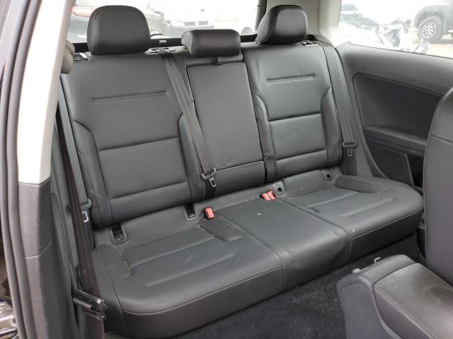 3VW817AU5FM067206 Volkswagen Golf