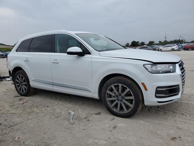 WA1LAAF71JD049040 Audi Q7 Premium Plus