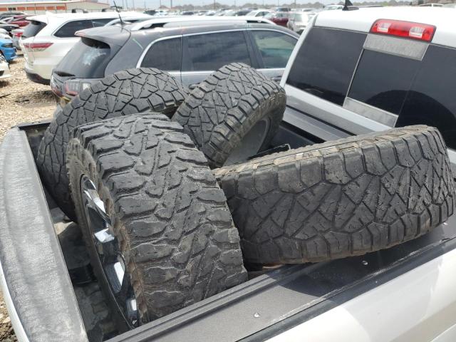 1C6RR7NT8JS148967 RAM 1500 Laie