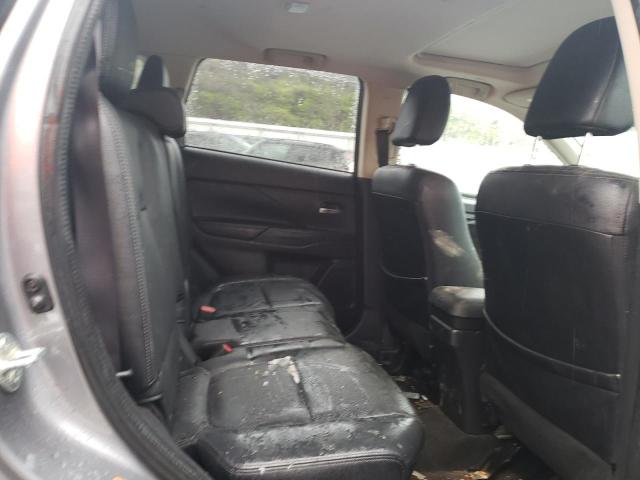 JA4AZ3A33GZ038844 Mitsubishi Outlander Se