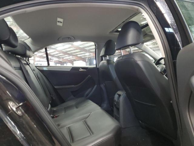 3VWD17AJ2EM373461 Volkswagen JETTA SE