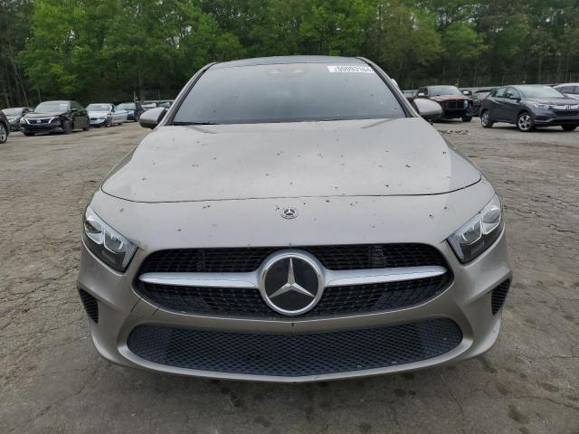 WDD3G4EB0KW017977 Mercedes-Benz A 220