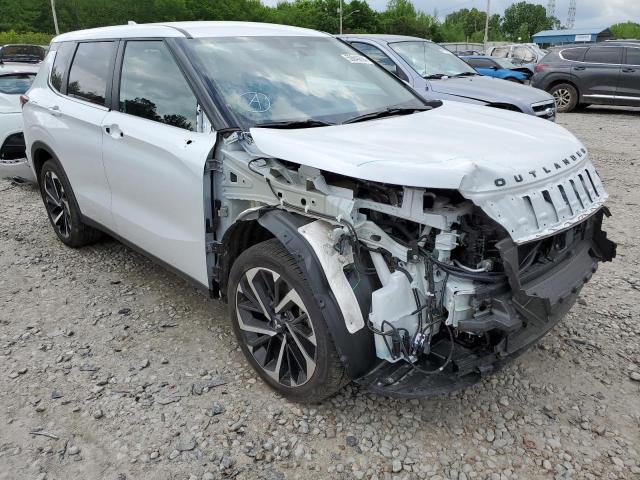 JA4J4UA81NZ064727 Mitsubishi Outlander Se