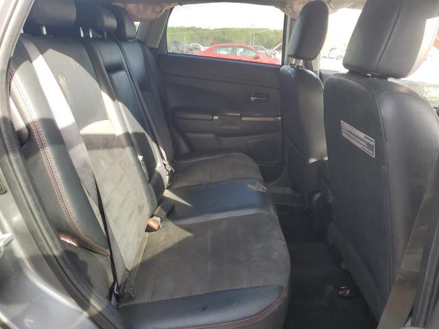 JA4AP3AW5JU022911 Mitsubishi Outlander Sport Es