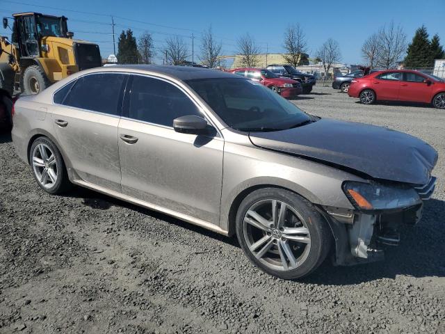 1VWBV7A38FC050533 Volkswagen PASSAT SE